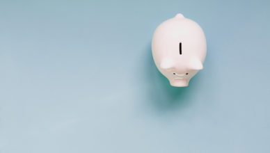 Financial-mistakes-piggy-bank
